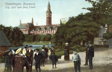 Copenhague, Danemark, Hôtel de ville, vu de Tivoli